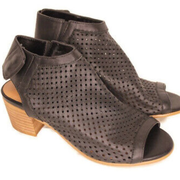 Steven by Steve Madden Leather Sandals - Picture 1 of 4